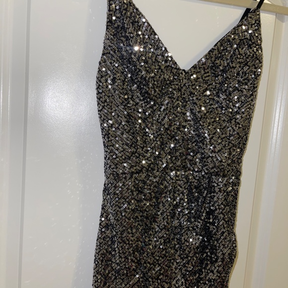 Sparkly dress - Picture 7 of 9